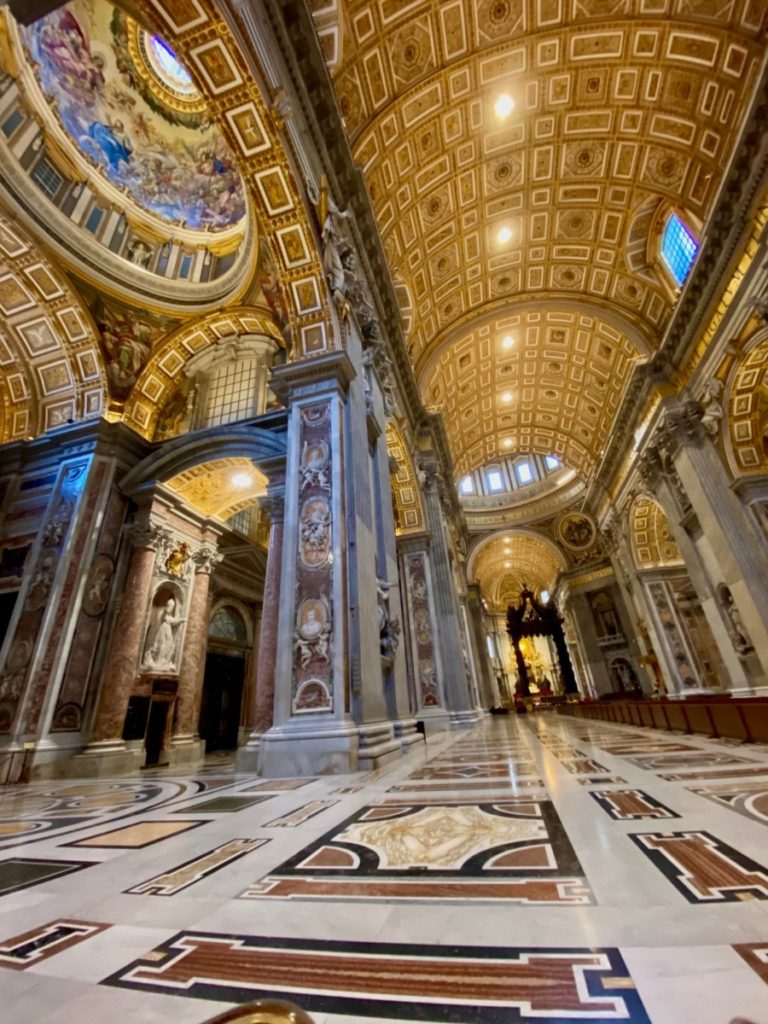 Базилика Святого Петра в Ватикане - основание и строительство