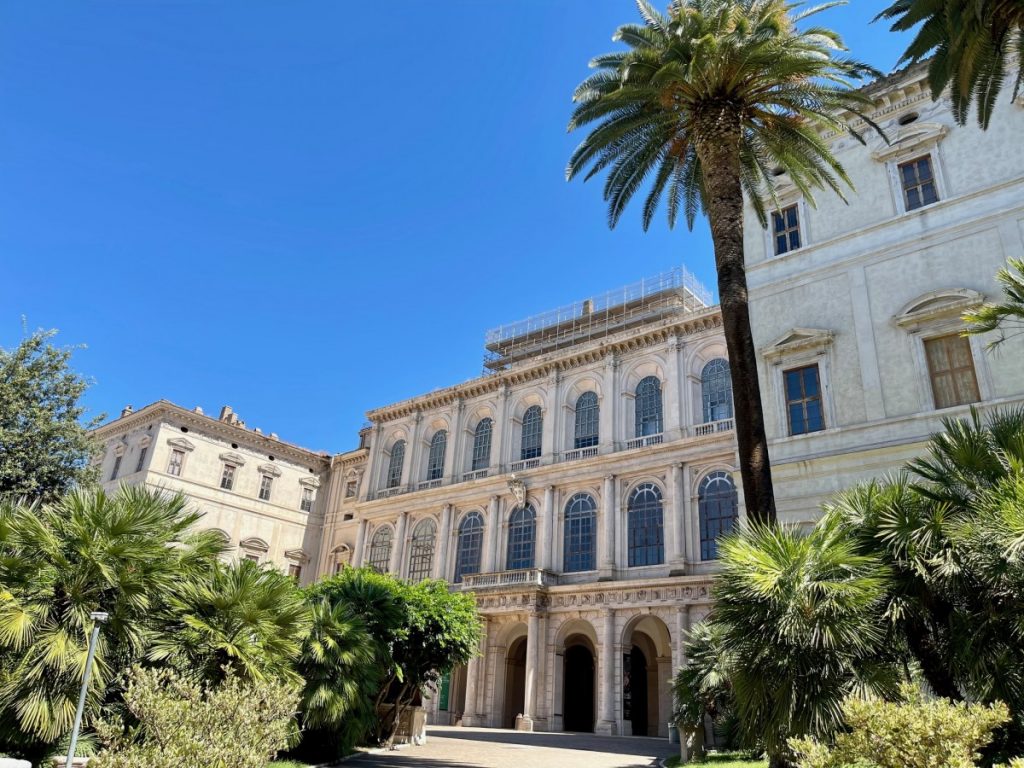 Дворец и галерея Барберини в Риме