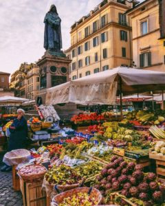 Экскурсия Незнакомый Рим. Кампо де Фьори Поле Цветов – Кампо дей Фьори в Риме Рынок