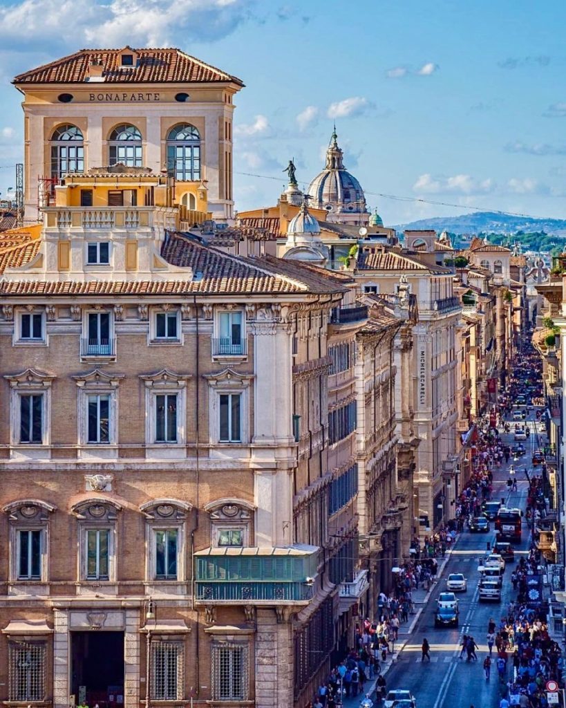Балкон Летиции Бонапарт Дворца Бонапарта в Риме